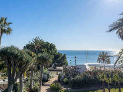 Apartamento en venta en Playas del Duque, Marbella - Puerto Banus