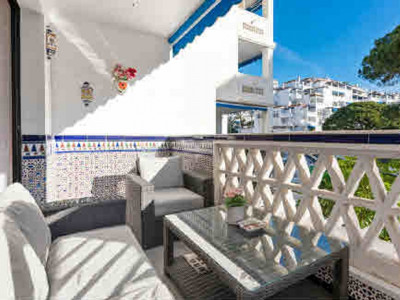 Apartamento en venta en Playas del Duque, Marbella - Puerto Banus