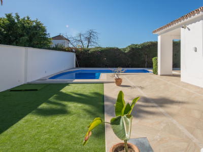 Villa zum Verkauf in Estepona