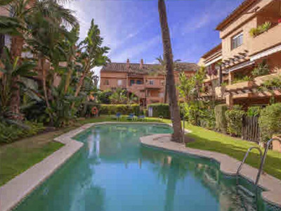 Doppelhaus zum Verkauf in Las Lomas del Marbella Club, Marbella Goldene Meile