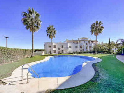 Zweistöckiges Penthouse zum Verkauf in Selwo, Estepona