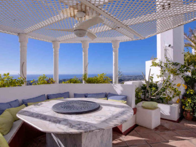 Town House for sale in Jardines Colgantes, Marbella Golden Mile