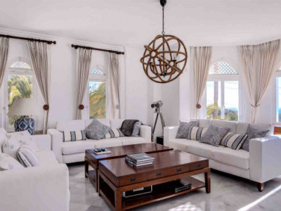 Town House for sale in Jardines Colgantes, Marbella Golden Mile