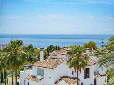 Duplex Penthouse for sale in Monte Paraiso Country Club, Marbella Golden Mile