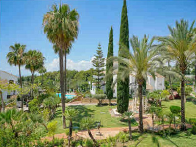 Duplex Penthouse for sale in Monte Paraiso Country Club, Marbella Golden Mile