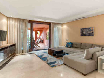 Ground Floor Apartment for sale in Torre Bermeja, Estepona