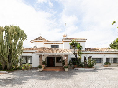 Villa for sale in San Pedro de Alcantara