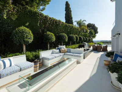 Вилла в продаже в La Cerquilla, Новая Андалусия