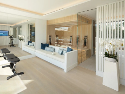 Вилла в продаже в La Cerquilla, Новая Андалусия