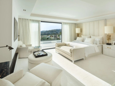 Вилла в продаже в La Cerquilla, Новая Андалусия