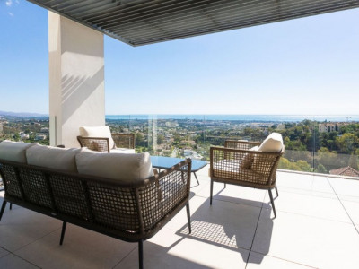 Penthouse for sale in La Quinta, Benahavis