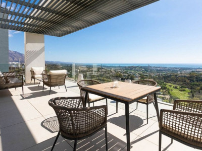 Penthouse for sale in La Quinta, Benahavis