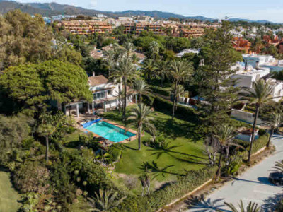 Villa for sale in La Reserva de los Monteros, Marbella East