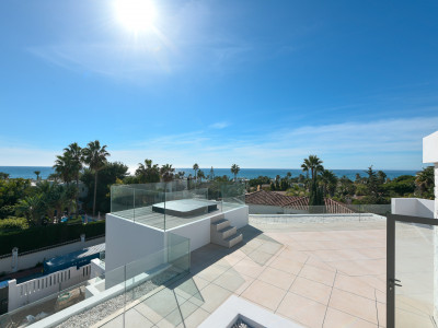 Villa for sale in Marbesa, Marbella East