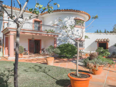 Villa zum Verkauf in El Mirador, Marbella