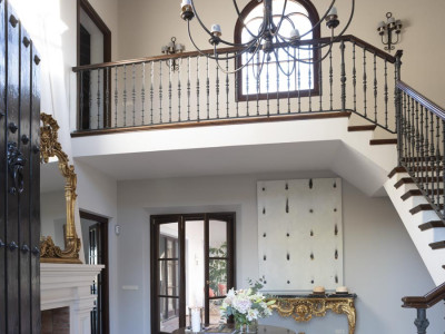 Villa en venta en El Madroñal, Benahavis