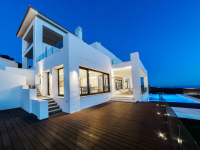 Villa for sale in Los Altos de los Monteros, Marbella East