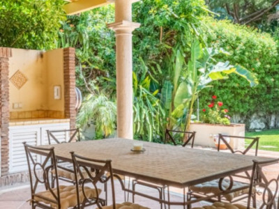 Villa for sale in Guadalmina Baja, San Pedro de Alcantara