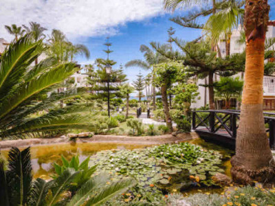 Apartamento en venta en Marina Puente Romano, Marbella Golden Mile