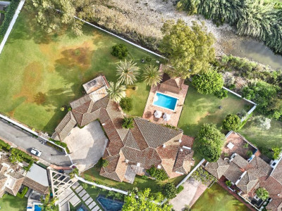 Villa for sale in Casasola, Estepona