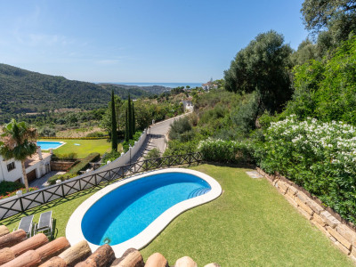 Villa for sale in Monte Mayor, Benahavis