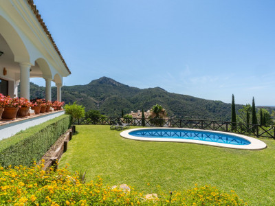 Villa for sale in Monte Mayor, Benahavis