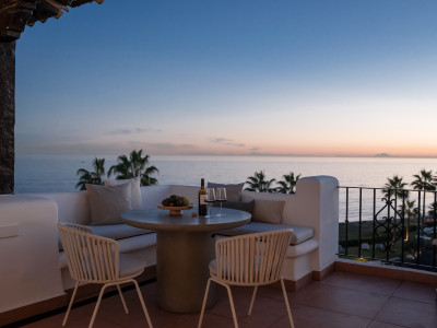 Penthouse for sale in Alcazaba Beach, Estepona