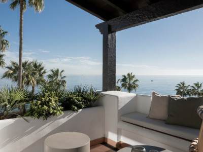 Penthouse for sale in Alcazaba Beach, Estepona