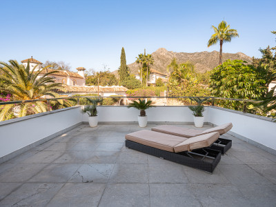 Villa for sale in Nagüeles, Marbella Golden Mile