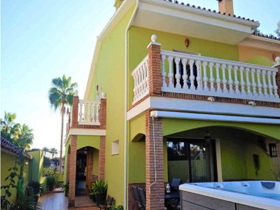 Semi Detached House for sale in Nueva Andalucia