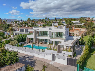 Villa for sale in Marbesa, Marbella East