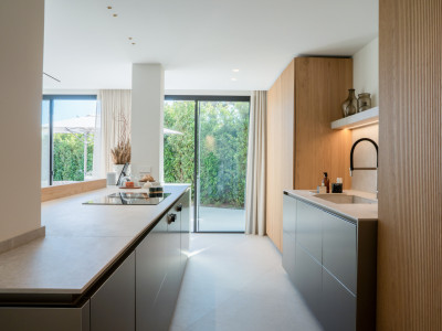 Villa for sale in Los Monteros Playa, Marbella East