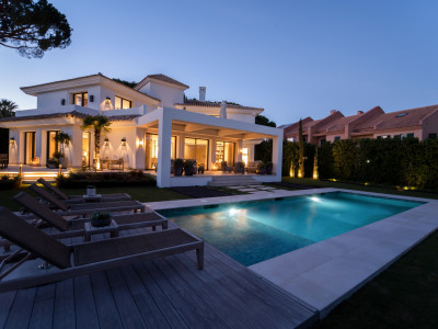 Villa for sale in Los Monteros Playa, Marbella East