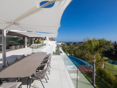 Villa for sale in La Quinta, Benahavis