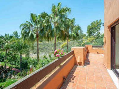 Duplex Penthouse for sale in La Alzambra Hill Club, Nueva Andalucia