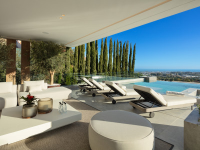 Villa en venta en El Herrojo, Benahavis