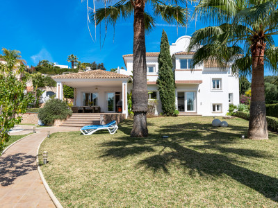 Villa for sale in Elviria, Marbella East