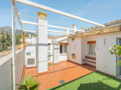 Zweistöckiges Penthouse zum Verkauf in Hacienda Nagüeles I, Marbella Goldene Meile