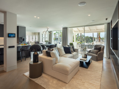 Penthouse duplex à vendre à Marina Puente Romano, Marbella Golden Mile