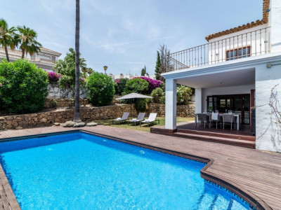 Villa zum Verkauf in Marbella Country Club, Nueva Andalucia