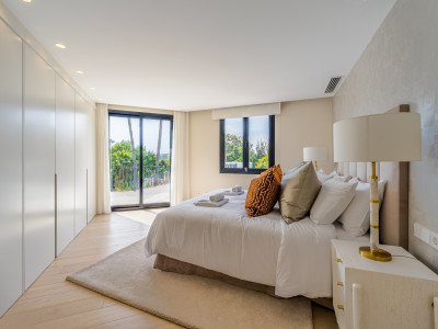 Villa zum Verkauf in El Paraiso, Estepona