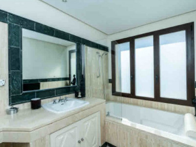 Wohnung zum Verkauf in Aloha Park, Nueva Andalucia
