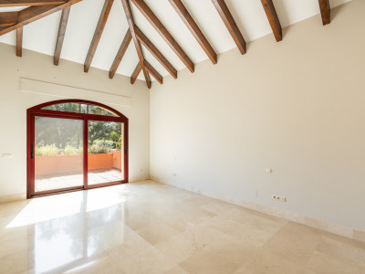 Villa zum Verkauf in Altos Reales, Marbella Goldene Meile