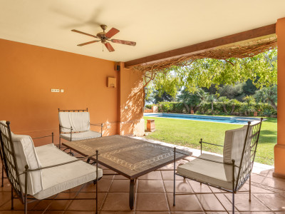 Villa zum Verkauf in Altos Reales, Marbella Goldene Meile