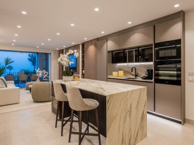 Apartment for sale in Bahía del Velerín, Estepona
