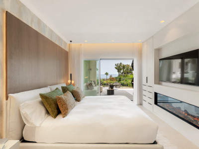 Apartment for sale in Bahía del Velerín, Estepona