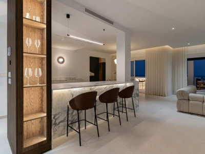 Duplex Penthouse for sale in La Quinta Village, Nueva Andalucia