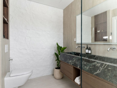 Duplex Penthouse for sale in La Quinta Village, Nueva Andalucia
