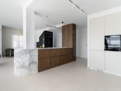 Duplex Penthouse for sale in La Quinta Village, Nueva Andalucia