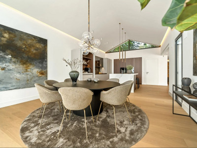 Villa en venta en Rocio de Nagüeles, Marbella Golden Mile